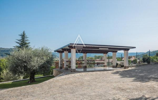 Istra, Buje: Apartmajska hiša z bazenom naprodaj