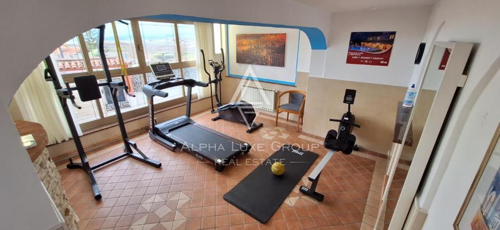 Istra, Buje: Apartmajska hiša z bazenom naprodaj