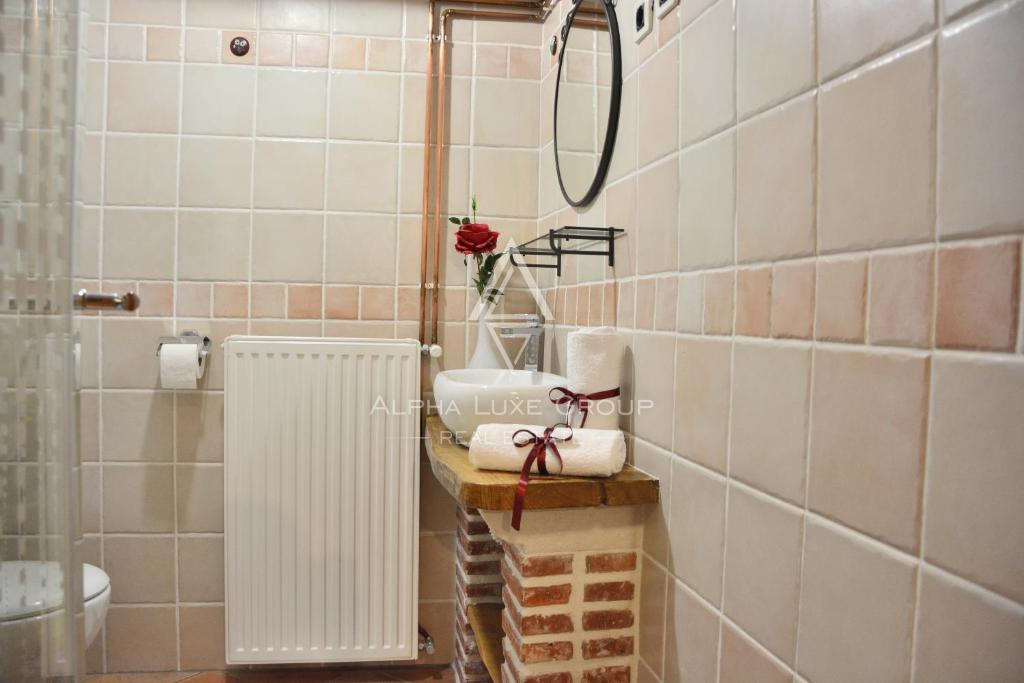 Istra, Buje: Apartmajska hiša z bazenom naprodaj