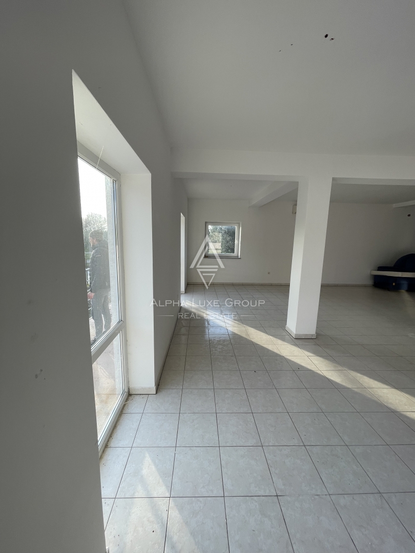 Istra, Novigrad – Poslovni prostor na vidni lokaciji