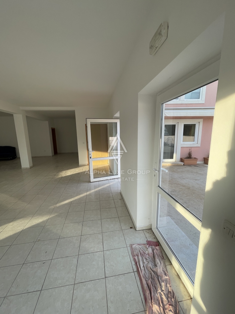 Istra, Novigrad – Poslovni prostor na vidni lokaciji