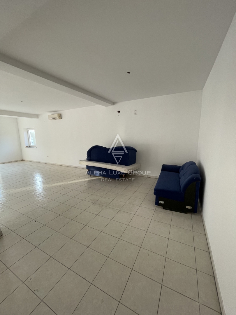 Istra, Novigrad – Poslovni prostor na vidni lokaciji