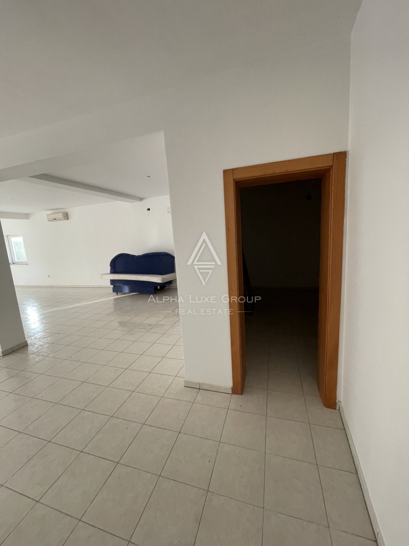 Istra, Novigrad – Poslovni prostor na vidni lokaciji