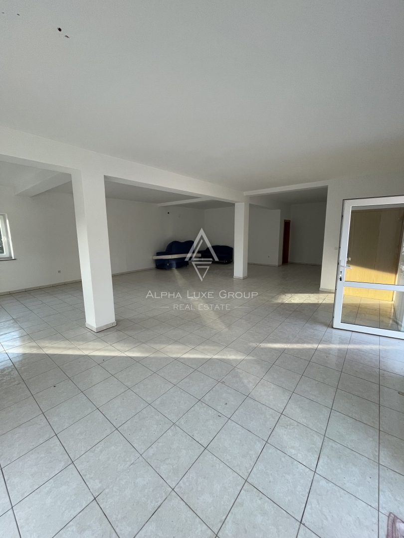 Istra, Novigrad – Poslovni prostor na vidni lokaciji