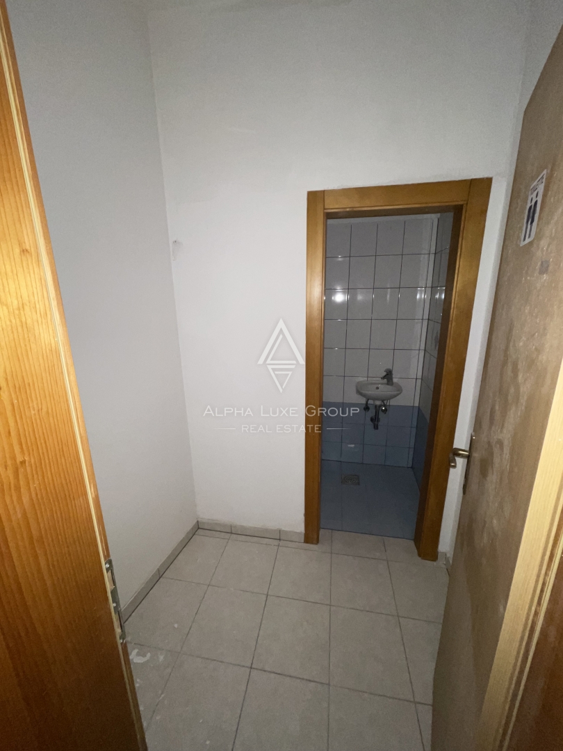 Istra, Novigrad – Poslovni prostor na vidni lokaciji