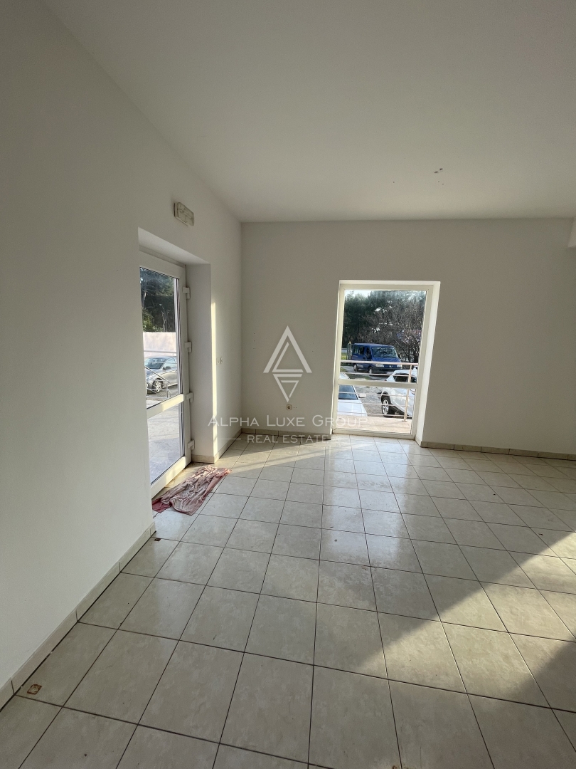 Istra, Novigrad – Poslovni prostor na vidni lokaciji