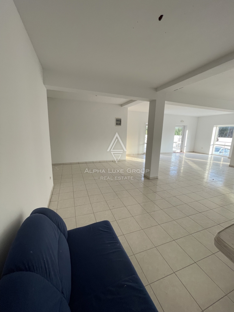 Istra, Novigrad – Poslovni prostor na vidni lokaciji