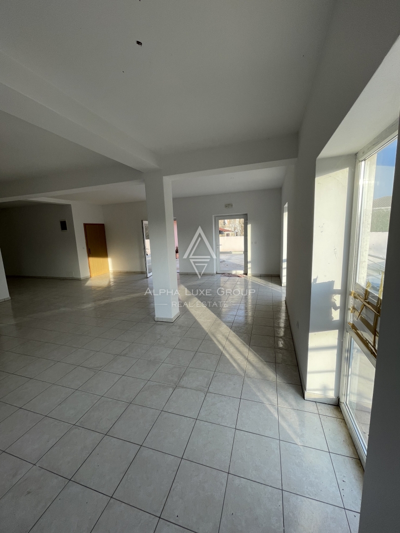 Istra, Novigrad – Poslovni prostor na vidni lokaciji