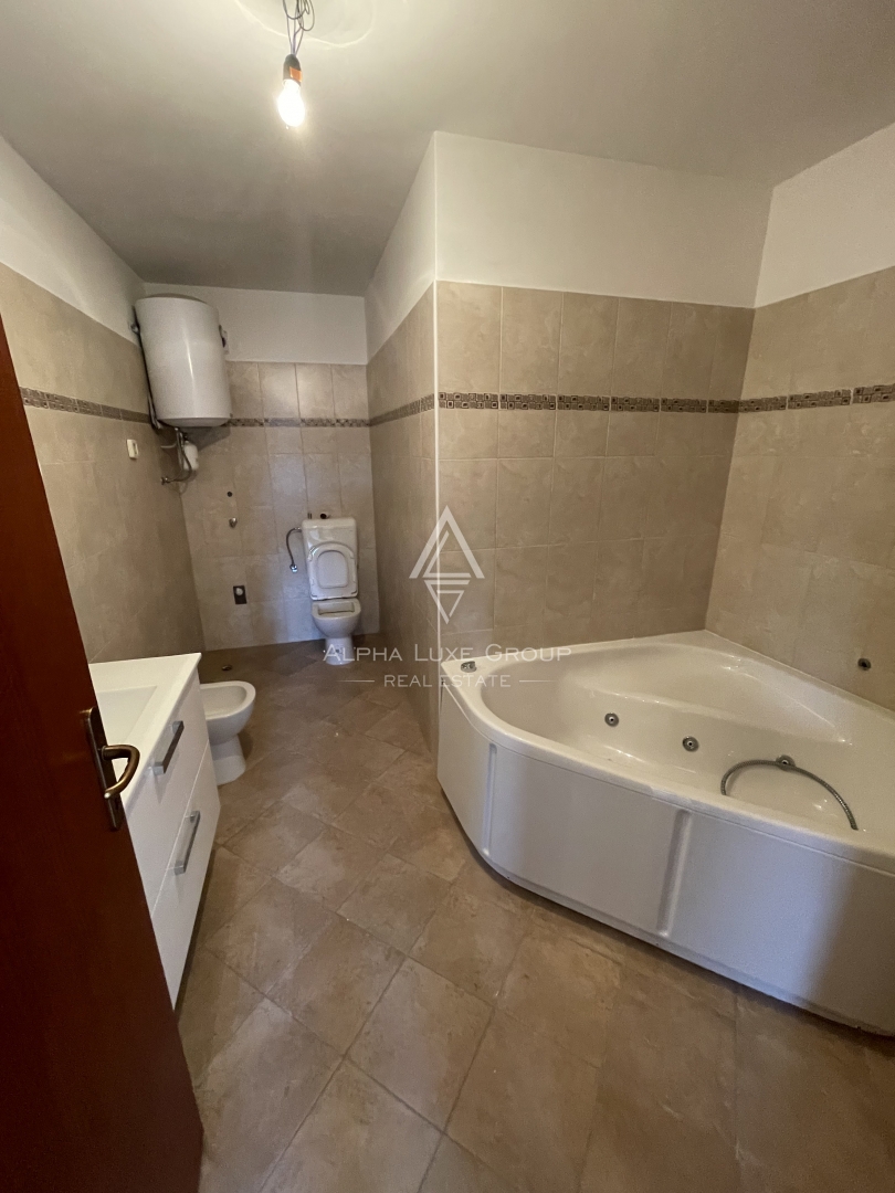 Istra, Bašanija – prostoren apartma blizu morja