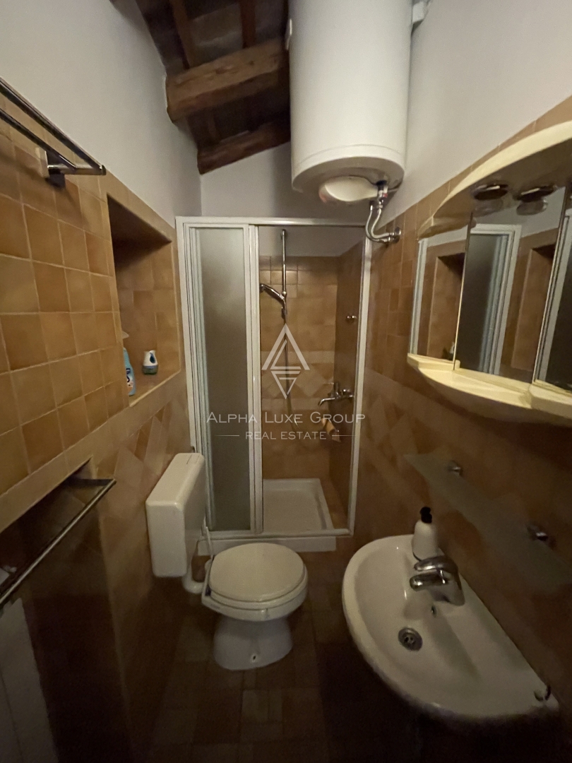 Istra, Kanfanar – Kamnita vila z bazenom in vrtom