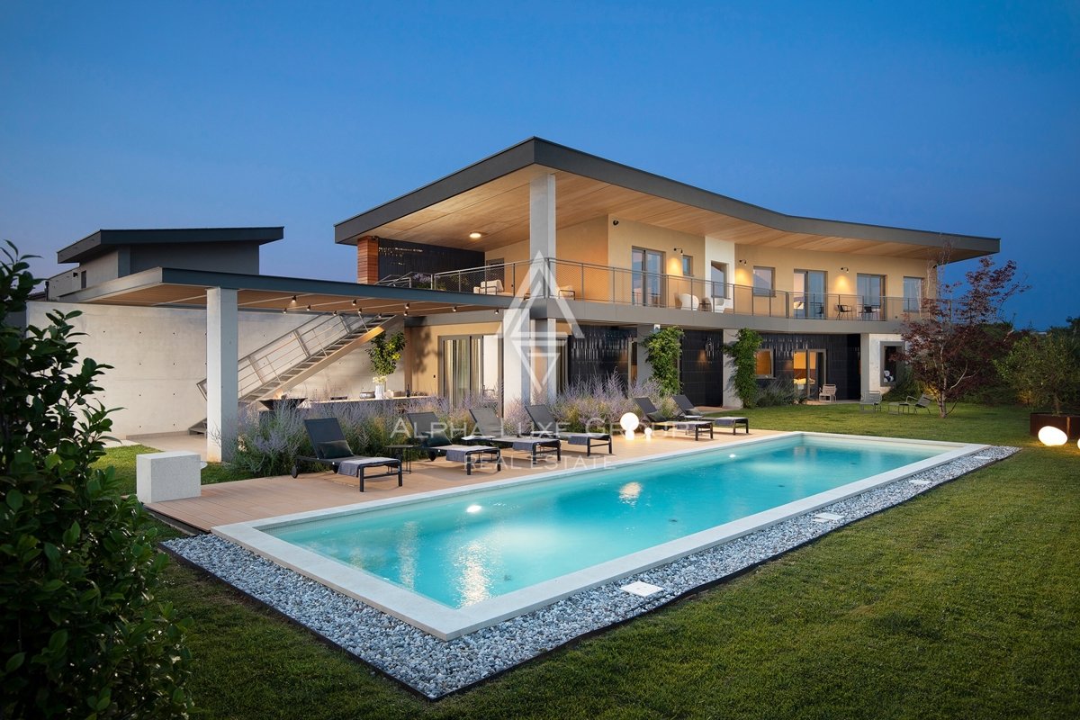 Hiša Centar, Pula, 345m2