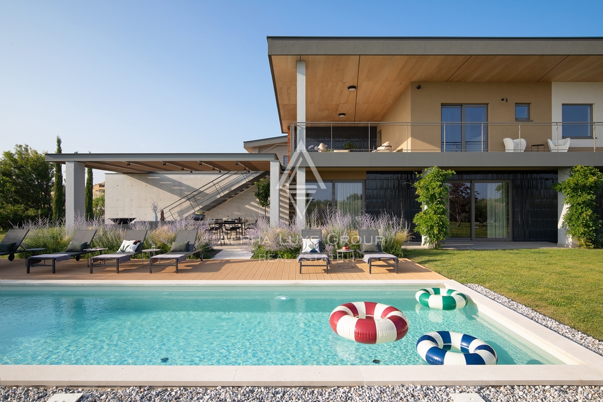 Hiša Centar, Pula, 345m2