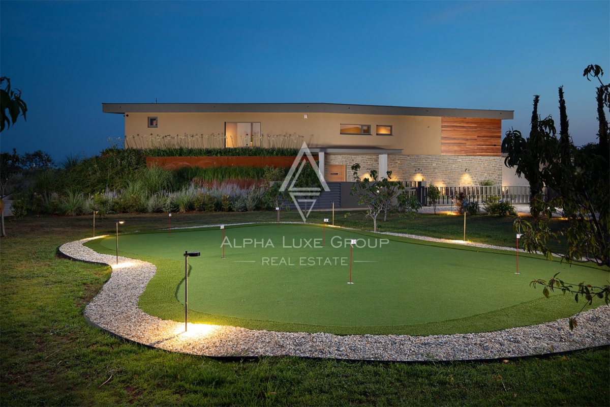 Hiša Centar, Pula, 345m2