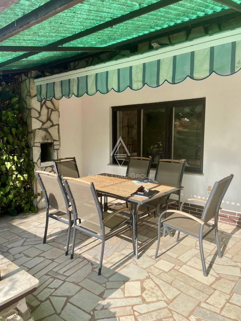 Istra, Umag: Hiša 80 m od plaže velik vrt