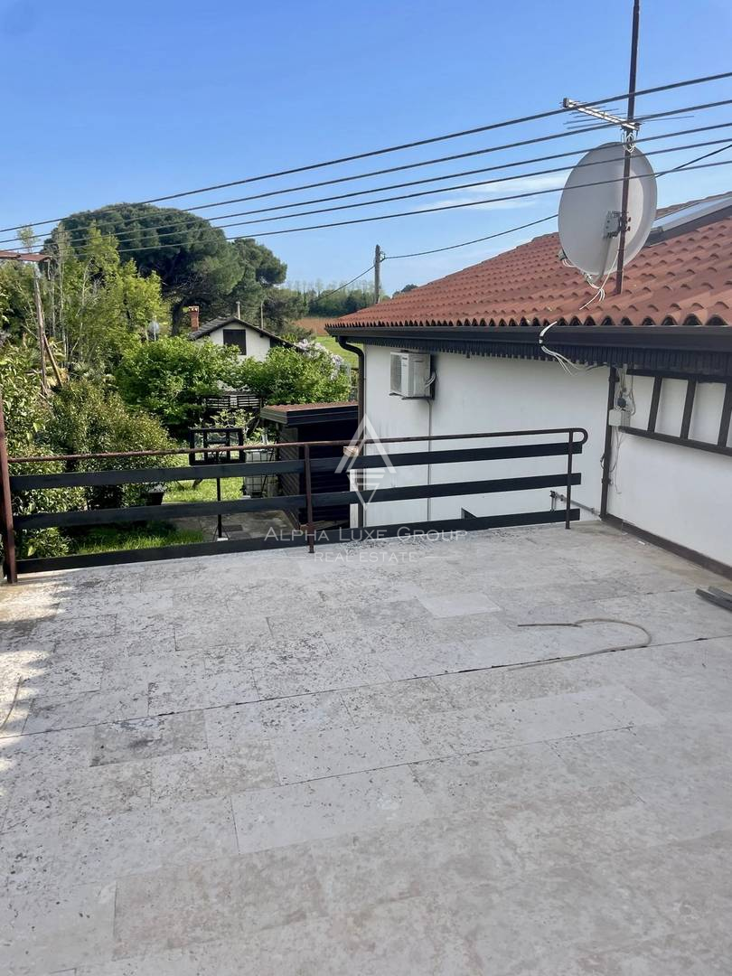 Istra, Umag: Hiša 80 m od plaže velik vrt