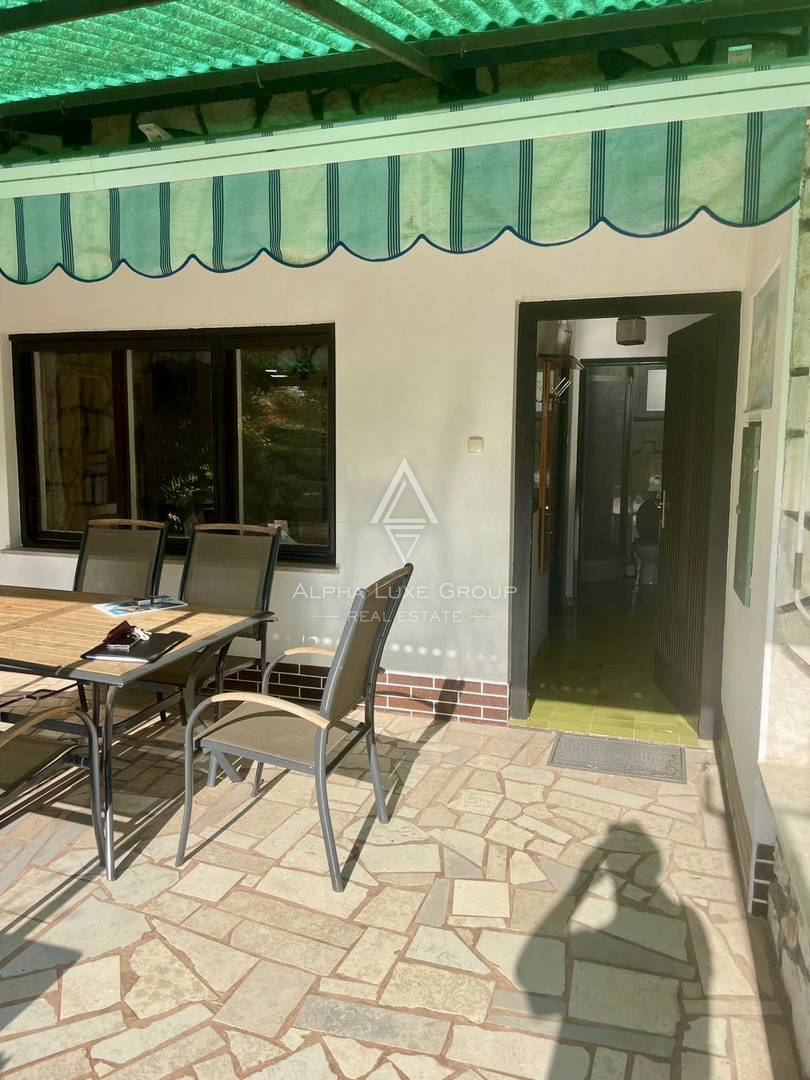 Istra, Umag: Hiša 80 m od plaže velik vrt