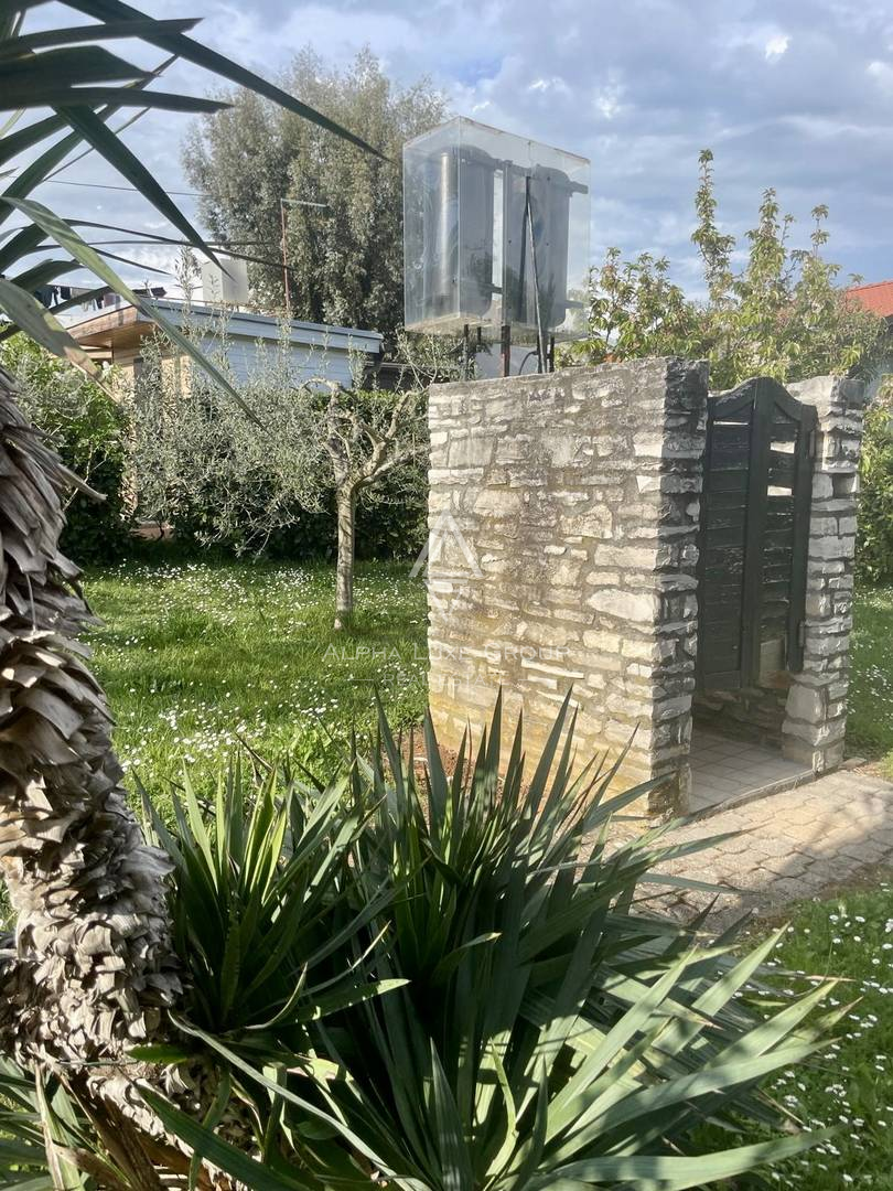 Istra, Umag: Hiša 80 m od plaže velik vrt