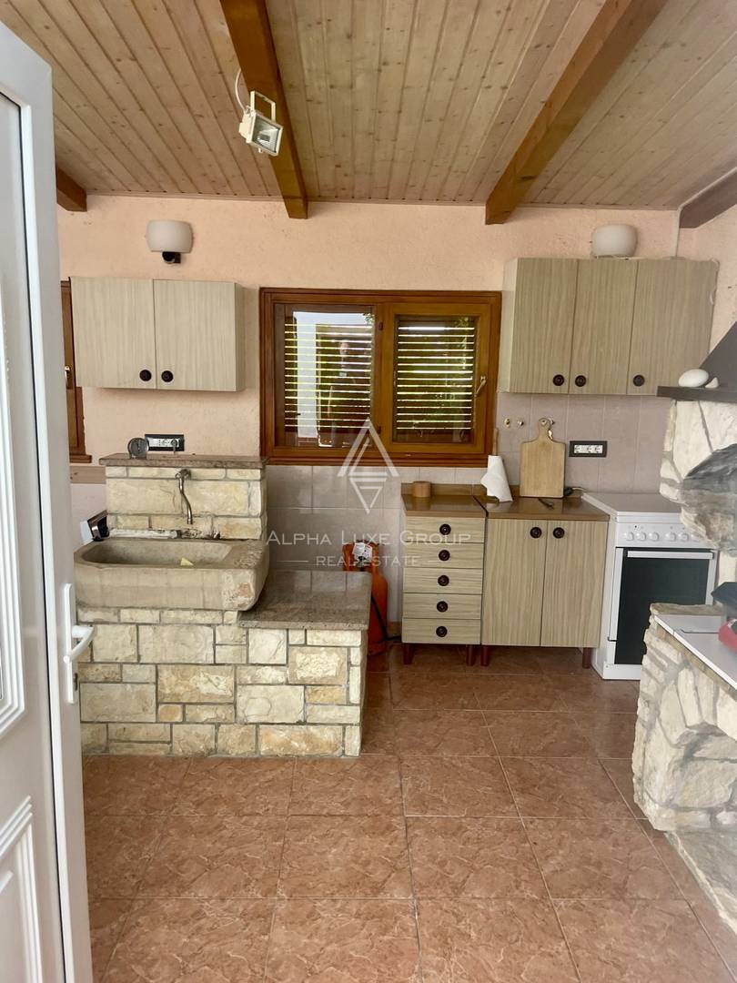 Istra, Umag: Hiša 80 m od plaže velik vrt