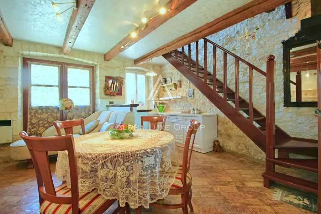 Istra, Poreč – Prenovljena kamnita hiša z bazenom