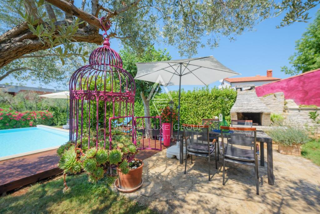 Istra, Poreč – Prenovljena kamnita hiša z bazenom