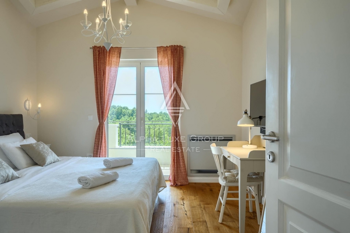 Istra, Višnjan, Čudovita vila s panoramskim razgledom na naravo naprodaj