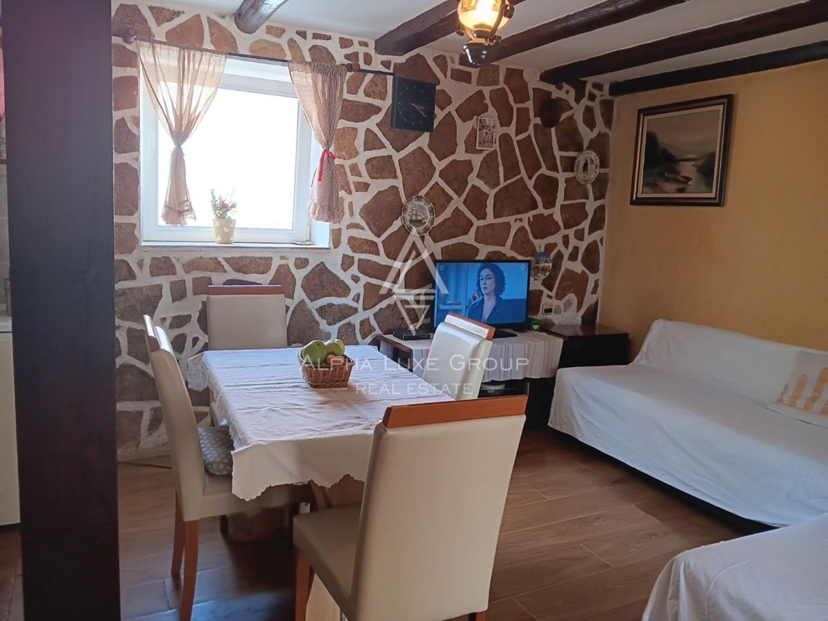Istra, Poreč, Tradicionalna kamnita vrstna hiša naprodaj