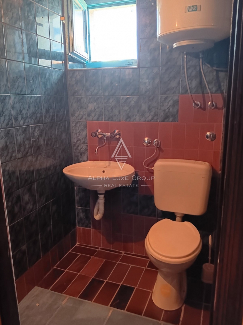 Istra, Poreč, Tradicionalna kamnita vrstna hiša naprodaj