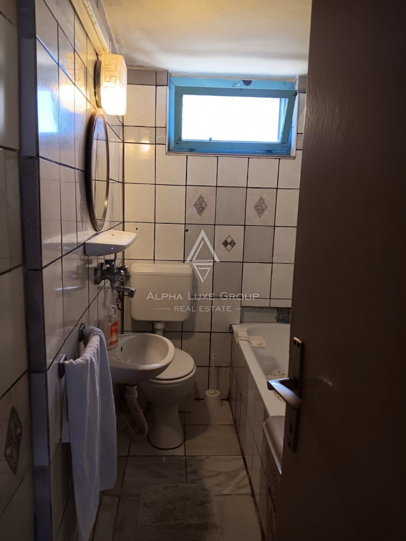 Istra, Poreč, Tradicionalna kamnita vrstna hiša naprodaj