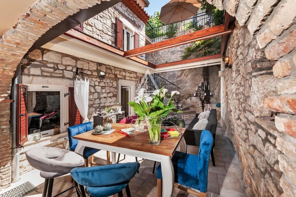 Istra, Rovinj – Luksuzna vila naprodaj v središču starega mestnega jedra Rovinja
