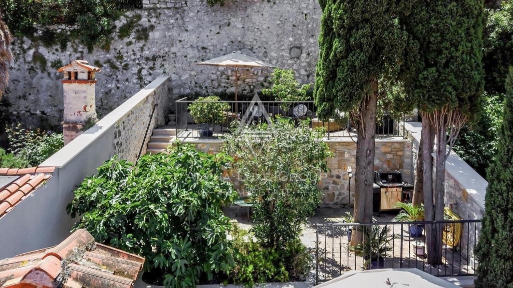 Istra, Rovinj – Luksuzna vila naprodaj v središču starega mestnega jedra Rovinja