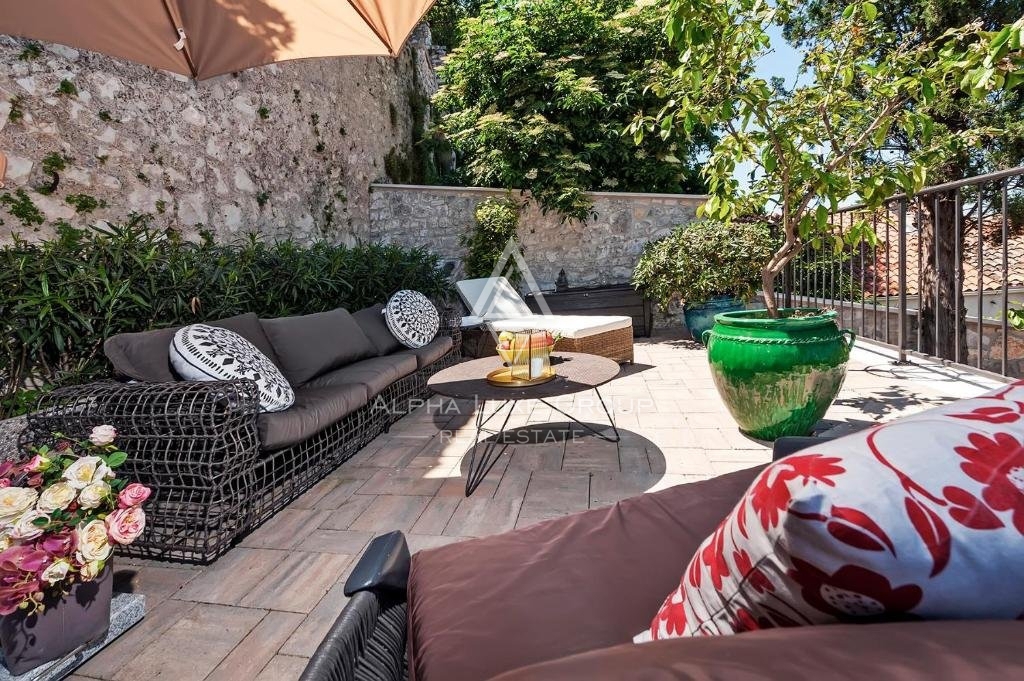 Istra, Rovinj – Luksuzna vila naprodaj v središču starega mestnega jedra Rovinja