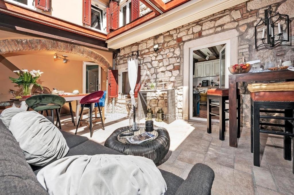 Istra, Rovinj – Luksuzna vila naprodaj v središču starega mestnega jedra Rovinja