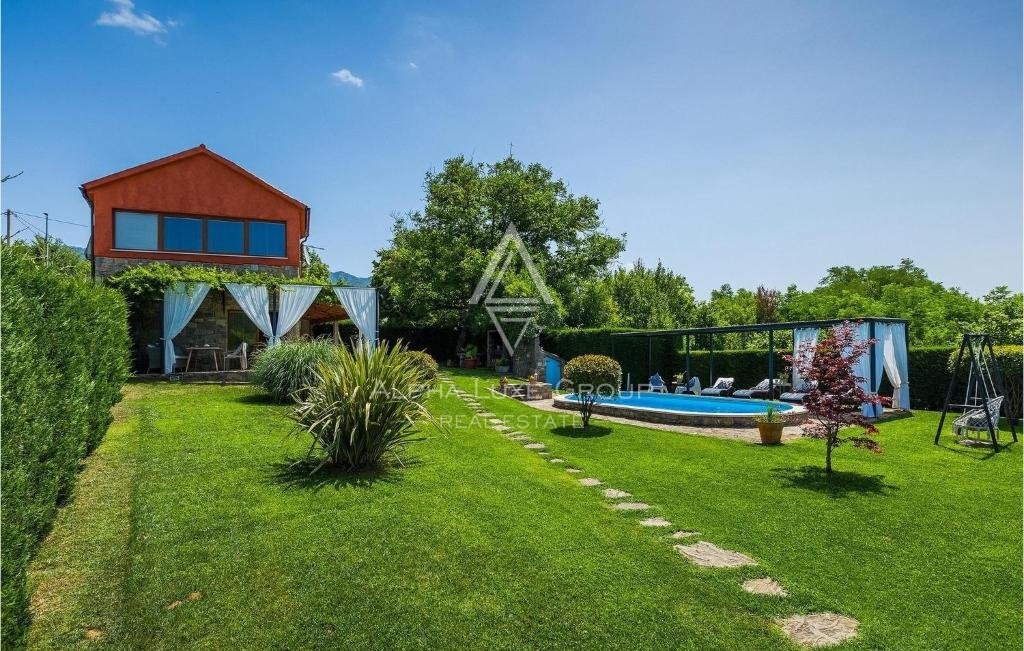 Istra, Buzet – Očarljiva rustikalna vila z bazenom in prostornim vrtom