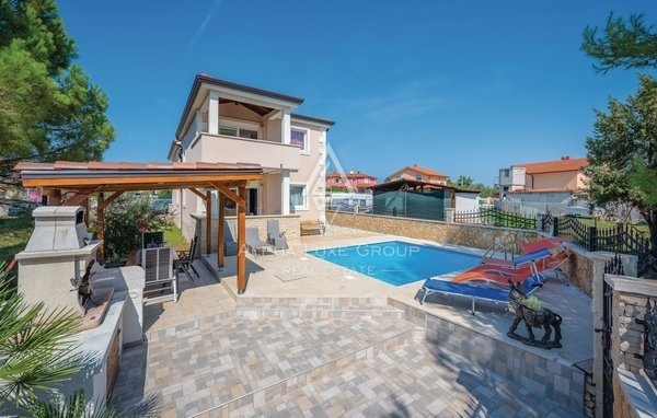 Pula, Istra: Očarljiva večstanovanjska rezidenca naprodaj
