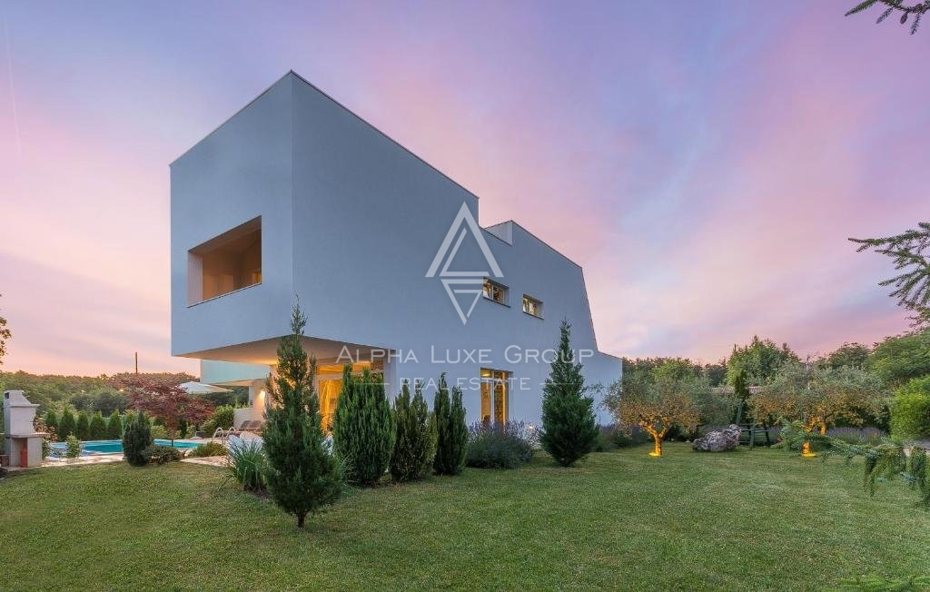 Istra, Žminj – Izjemna vila z notranjim bazenom in wellness oazo naprodaj