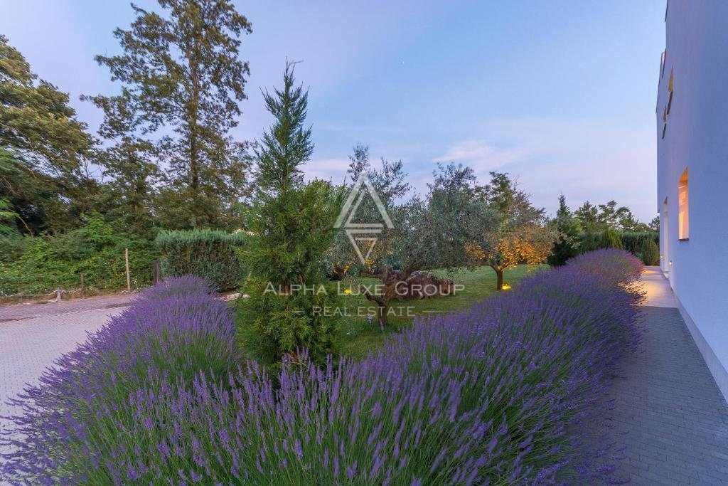 Istra, Žminj – Izjemna vila z notranjim bazenom in wellness oazo naprodaj