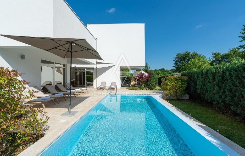 Istra, Žminj – Izjemna vila z notranjim bazenom in wellness oazo naprodaj