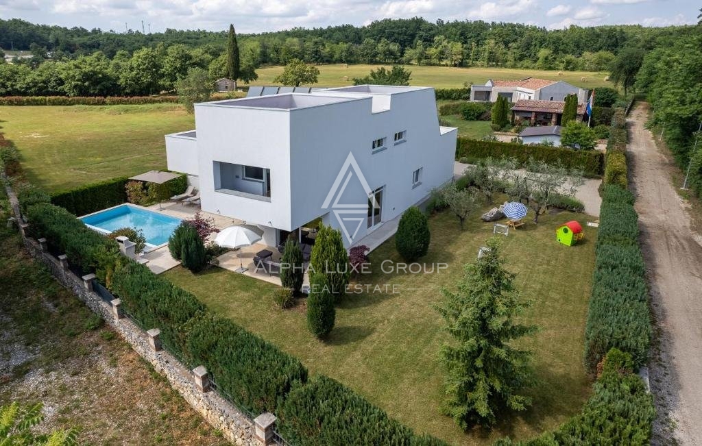 Istra, Žminj – Izjemna vila z notranjim bazenom in wellness oazo naprodaj