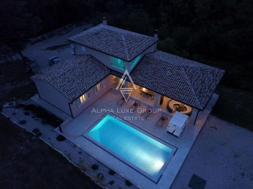 Edinstvena Vila z bazenom, Istra, Labin
