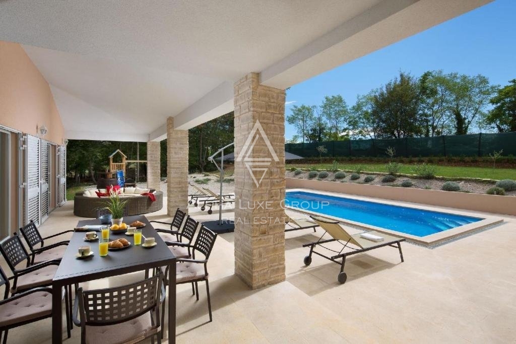 Edinstvena Vila z bazenom, Istra, Labin