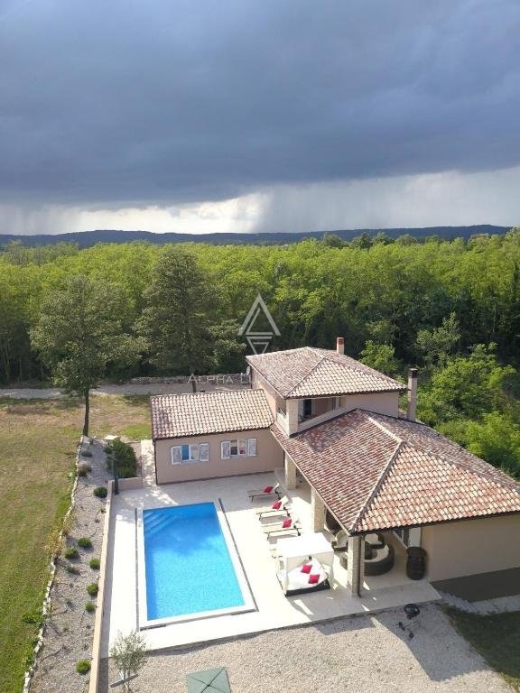 Edinstvena Vila z bazenom, Istra, Labin