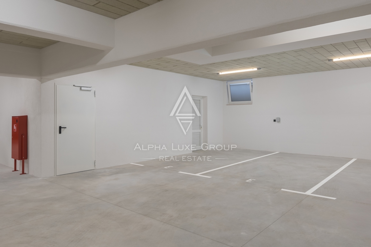 Prostorno stanovanje v novi stavbi s pogledom na morje, Rovinj, ISTRA