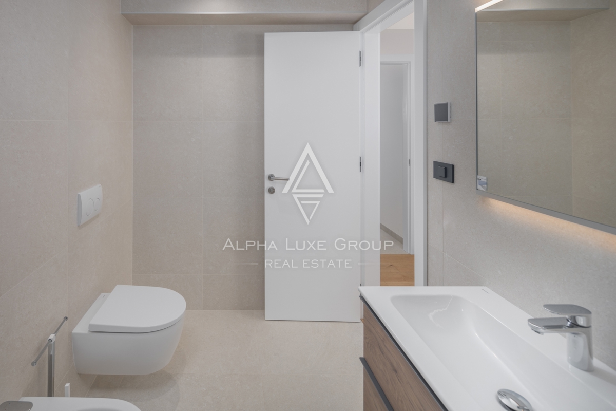 Prostorno stanovanje v novi stavbi s pogledom na morje, Rovinj, ISTRA