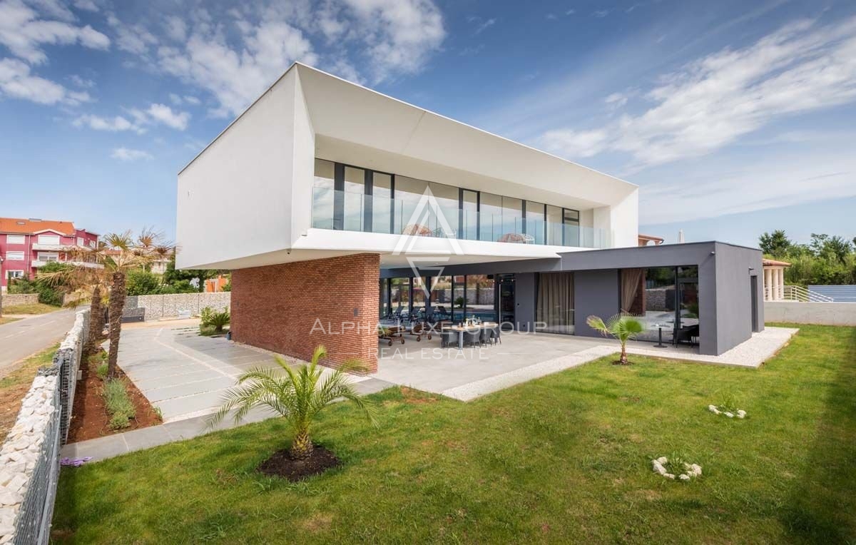 Edinstvena moderna vila z bazenom, Ližnjan, ISTRA
