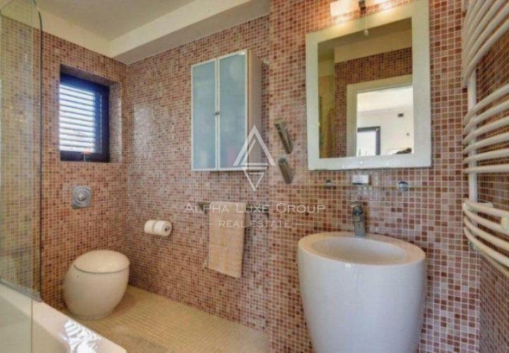 Čudovita vila z bazenom ob morju, Istra, Medulin