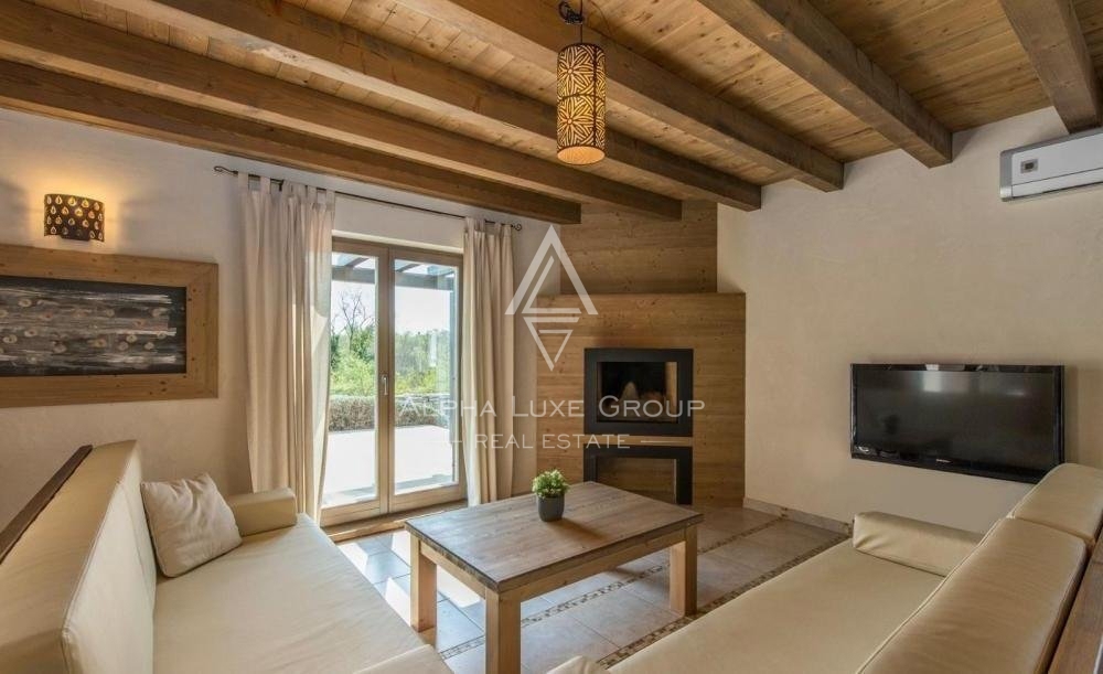 Svetvinčenat, Istra: Na prodaj resort s 6 vilami in bazeni