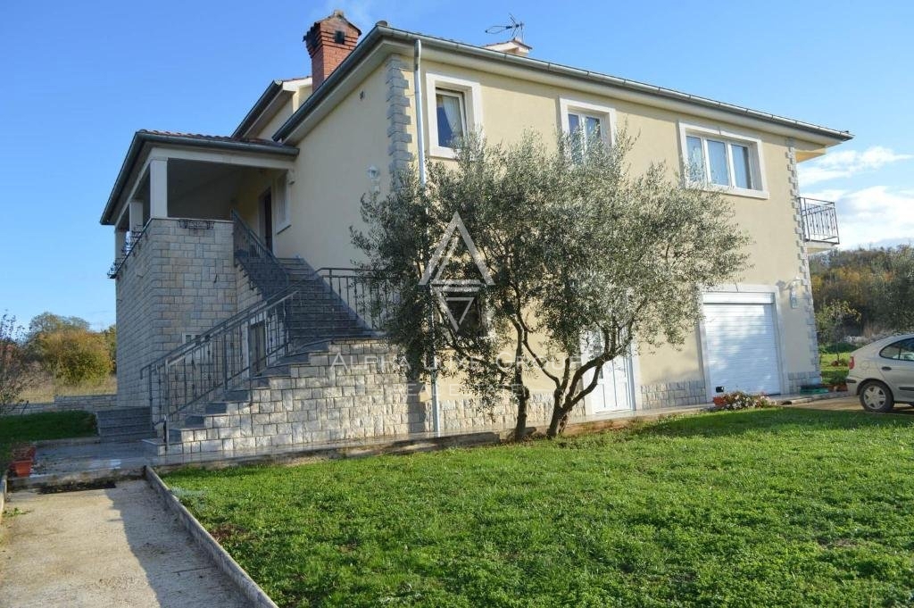 Hiša z dvema apartmajema, Istra, Poreč