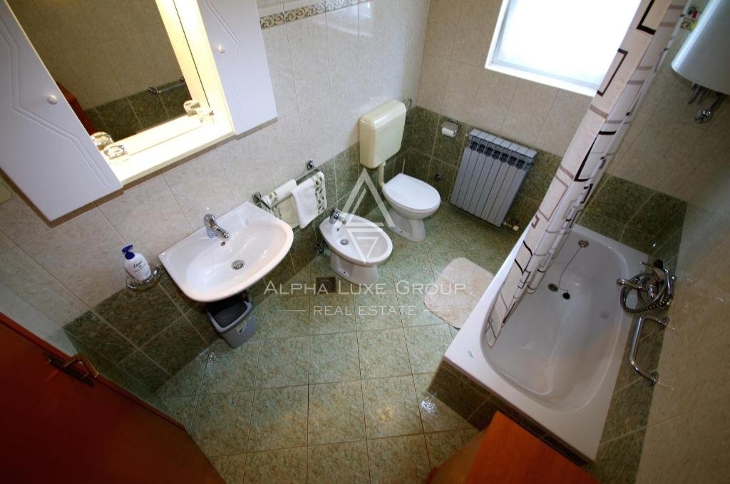 Hiša z dvema apartmajema, Istra, Poreč
