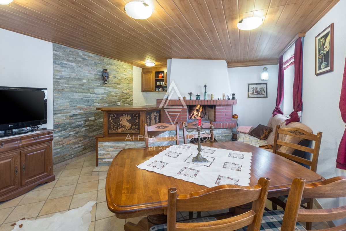 ALPHA LUXE GROUP, Prodamo prostorno vilo v bližini Poreča, panoramski pogled na morje.
