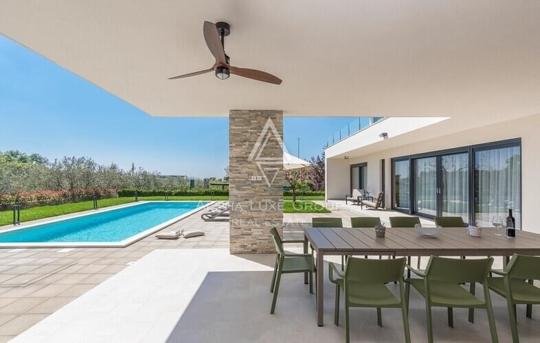 Hiša Novigrad, 248m2